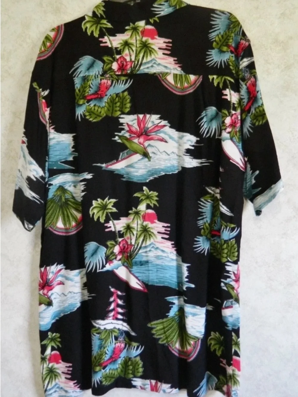 Laguna B Black Tropical Print Button-Front Hawaiian Shirt - Picture 3 of 4